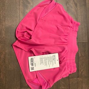 lululemon hotty hots in pow pink size 2 low rise 2.5 inch